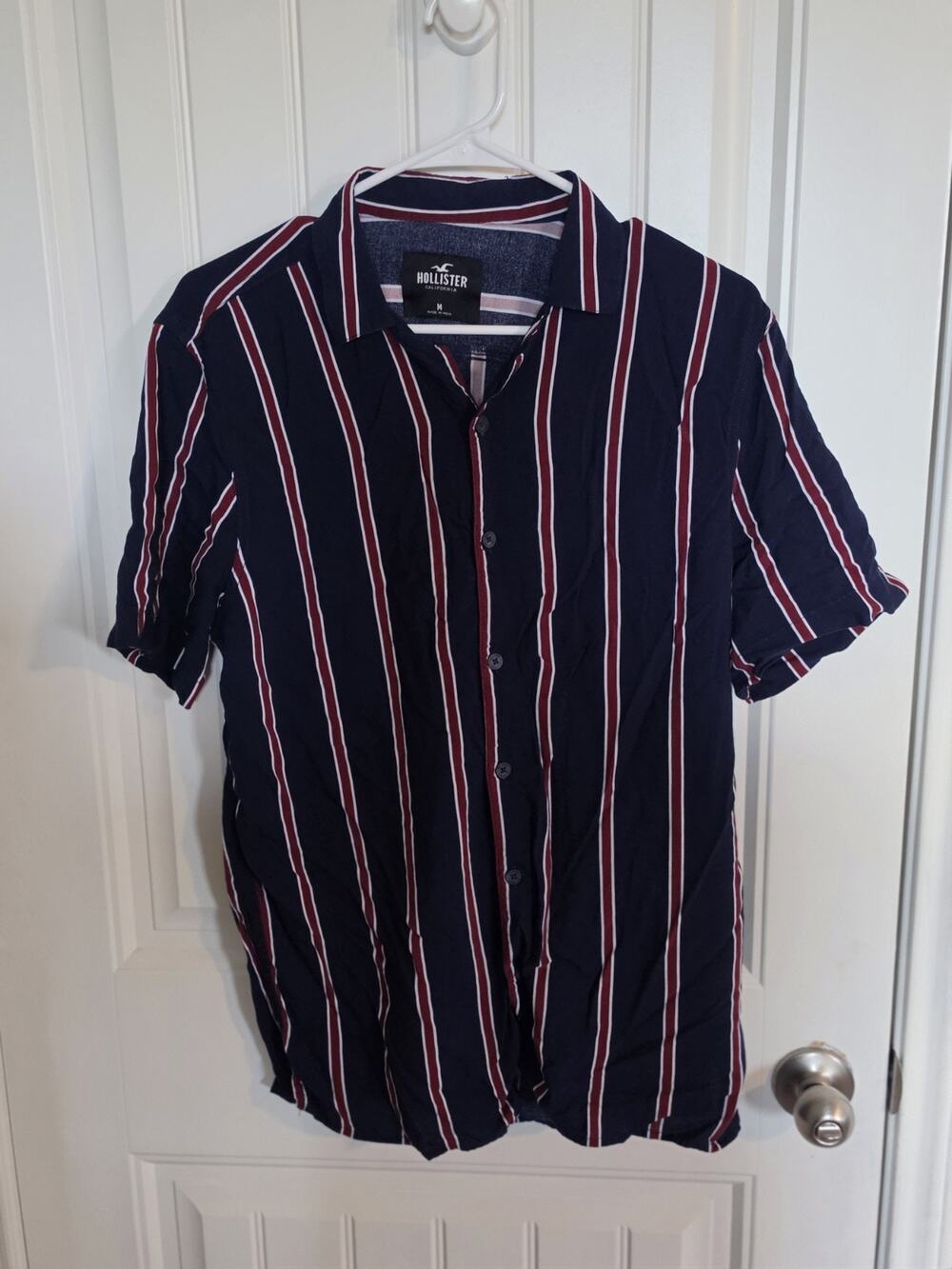 Hollister Mens Medium Button Up Shirt Navy Red White Striped Short Sleeve M